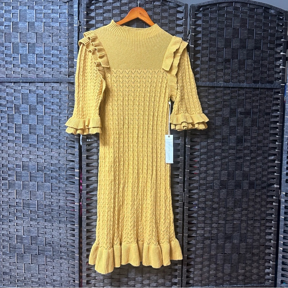 Happy Nature gold squared dress brand new size large